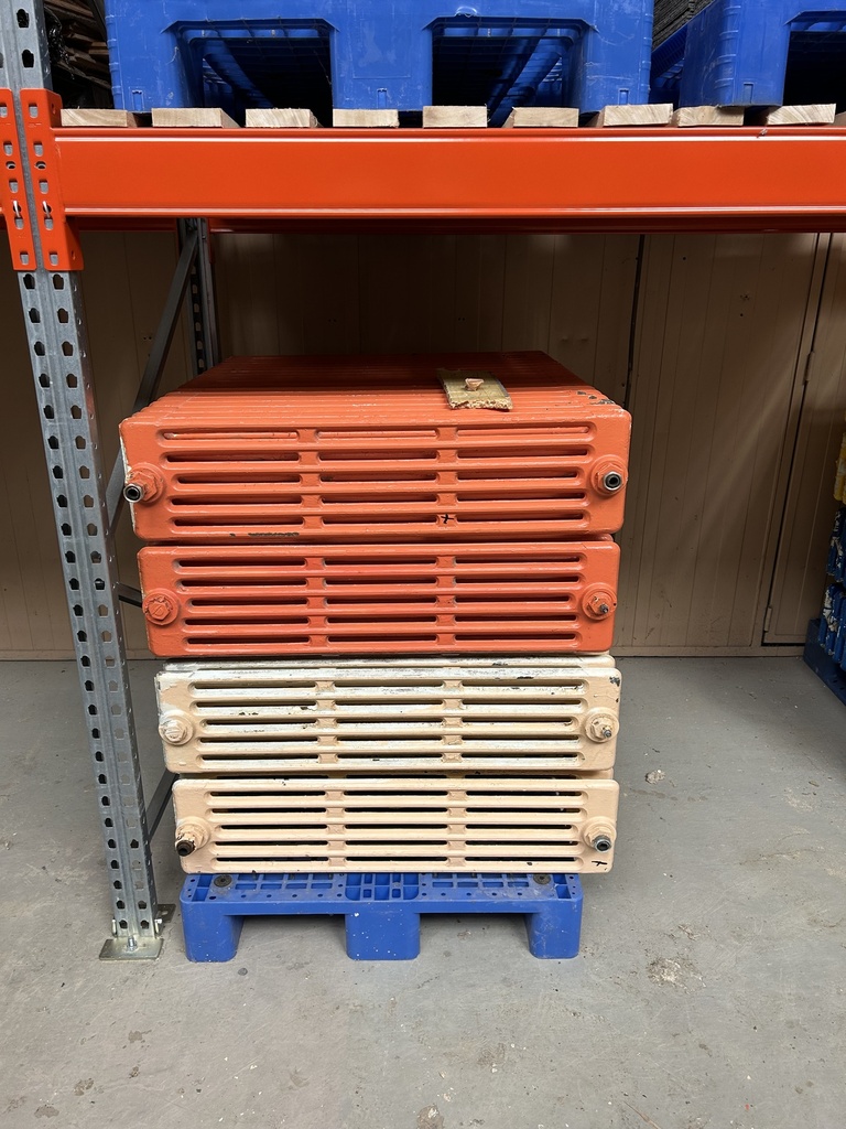 Radiateur fonte 111x88x23 6 colonnes 20 éléments