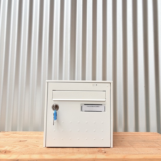 [5.6.319-001] Boite aux lettres